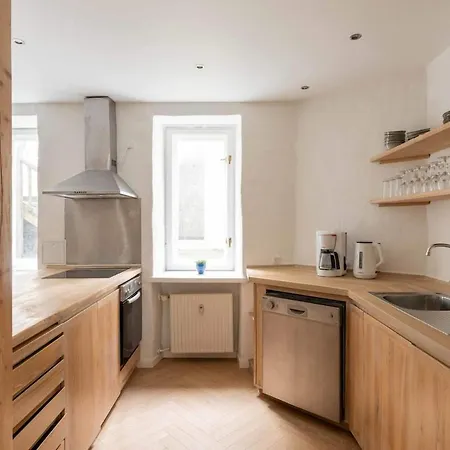 Family Friendly 2br Basement Köpenhamn