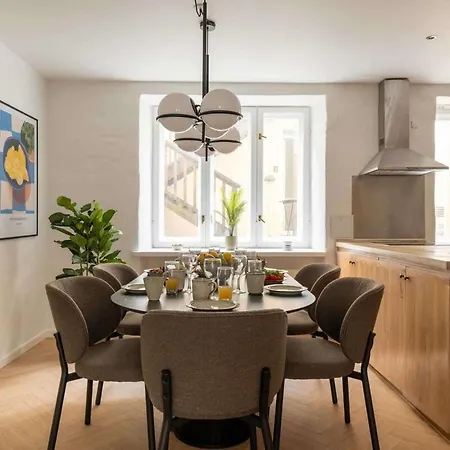 Family Friendly 2br Basement *