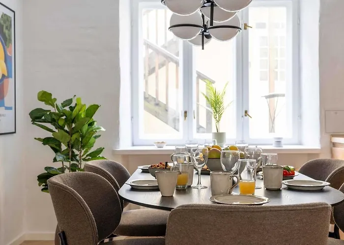 Appartamento Family Friendly 2br Basement Copenaghen