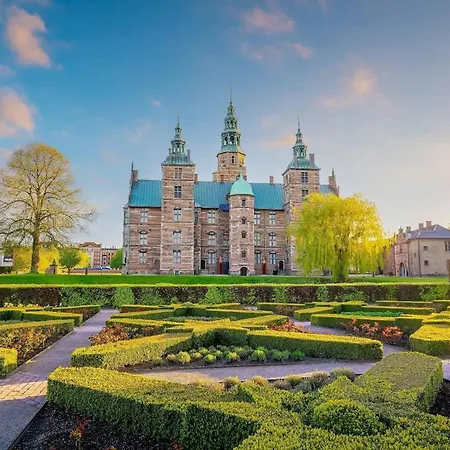 Family Friendly 2br Basement Apartment *